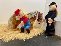 Online Crafty Ponies Verity Vet Role Play|Model Figures