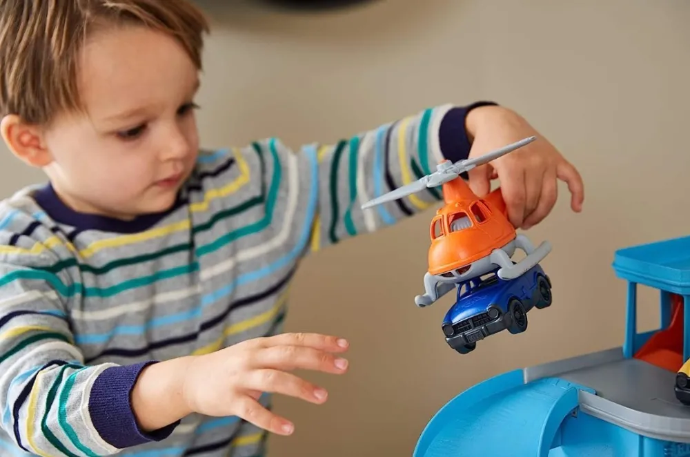 Discount Parking Garage Trucks|Role Play