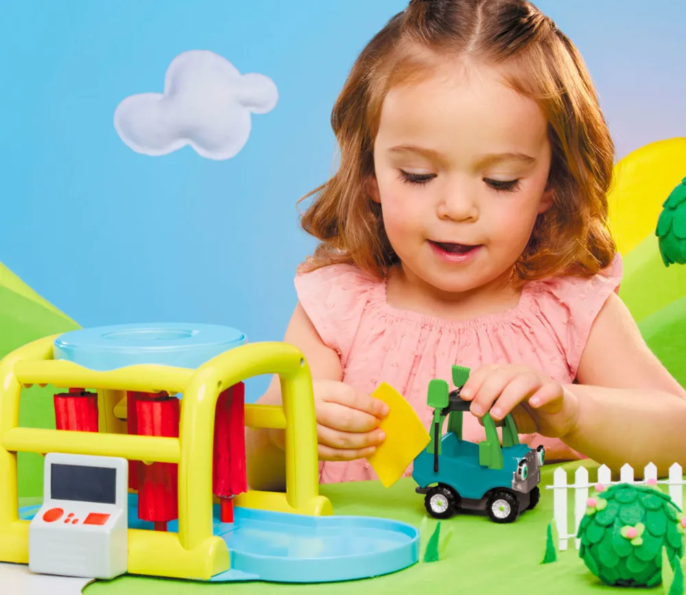 Hot Lets Go Cozy Coupe Colour Change Car Wash Trucks|Role Play